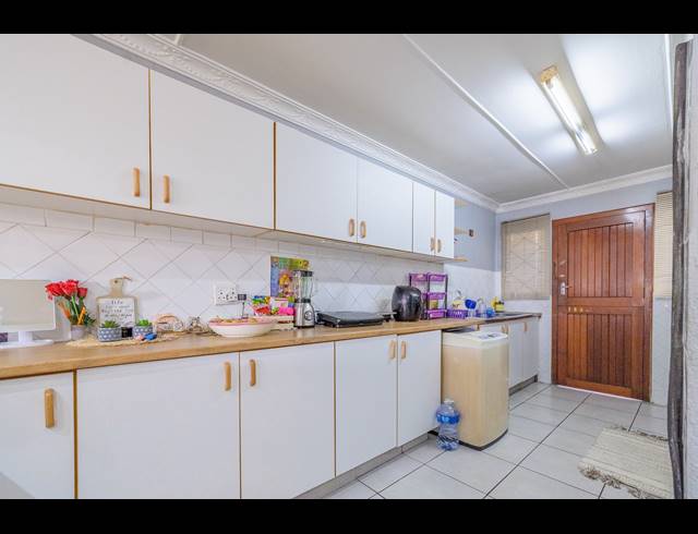 2 BEDROOM APARTMENT FOR SALE IN THE WOLDS